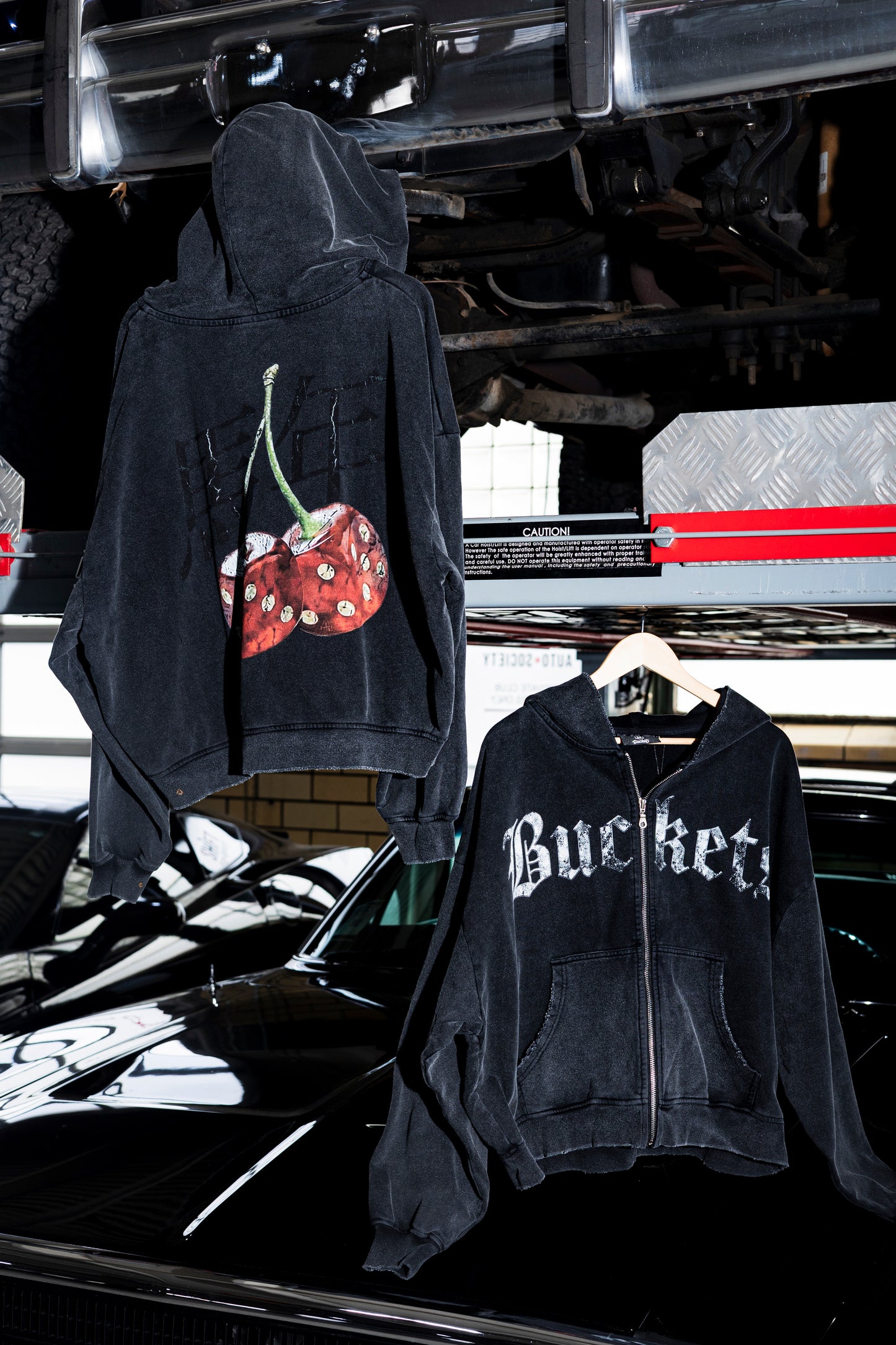 BLACK CHERRY ZIP HOODIE