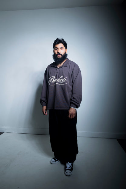 BUCKETS Script Collared Pullover
