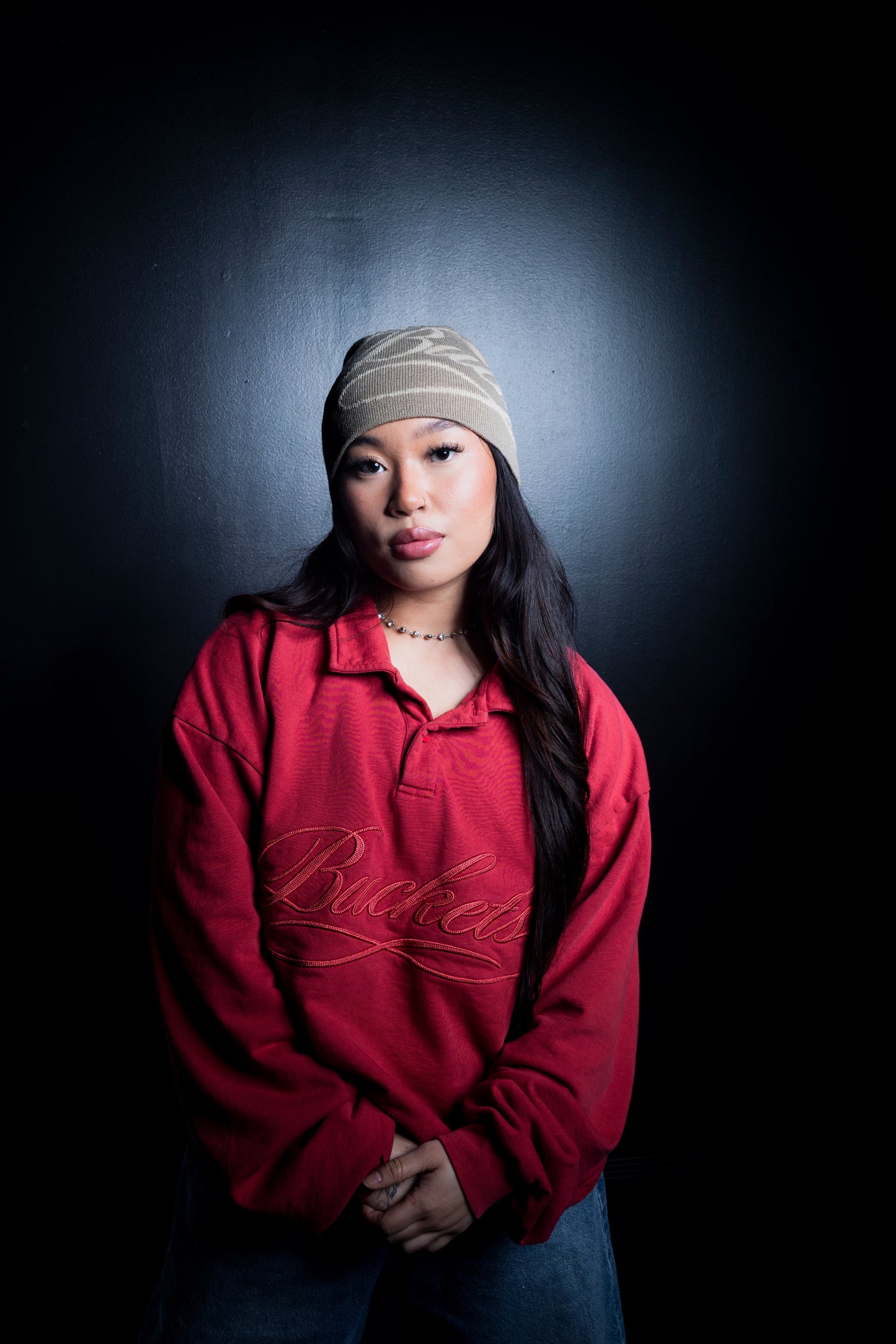 BUCKETS Script Collared Pullover